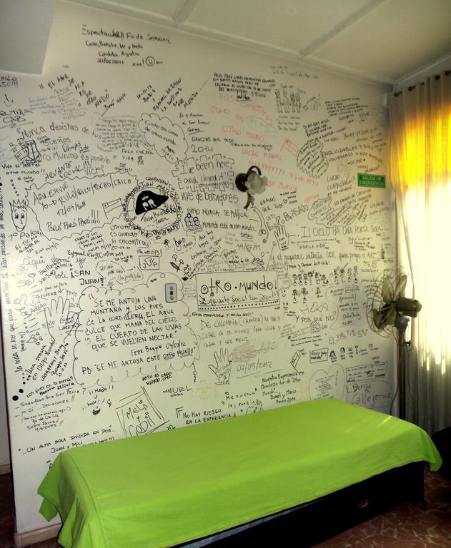 Hostel Otro Mundo Capdevila Exteriér fotografie