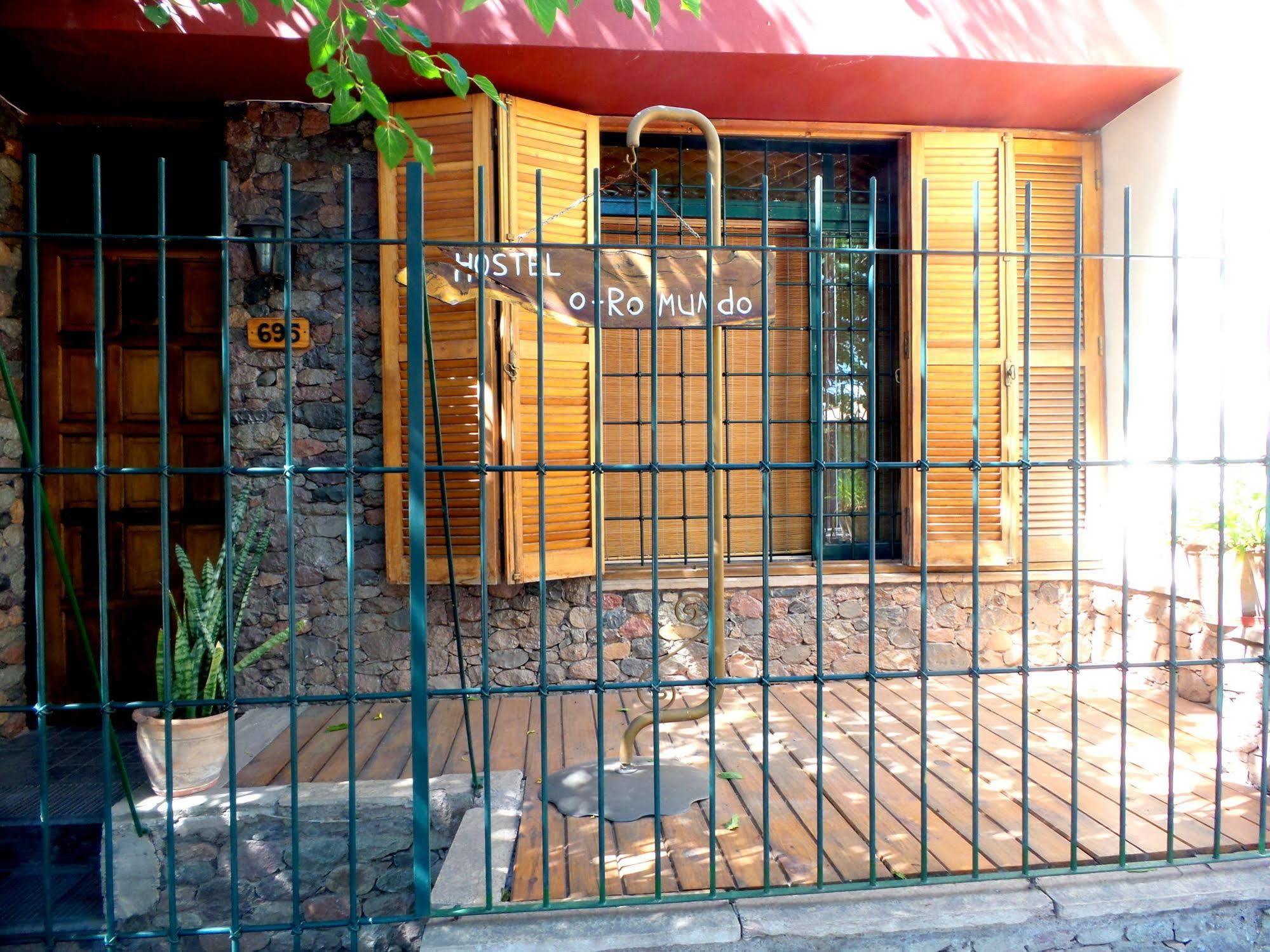 Hostel Otro Mundo Capdevila Exteriér fotografie
